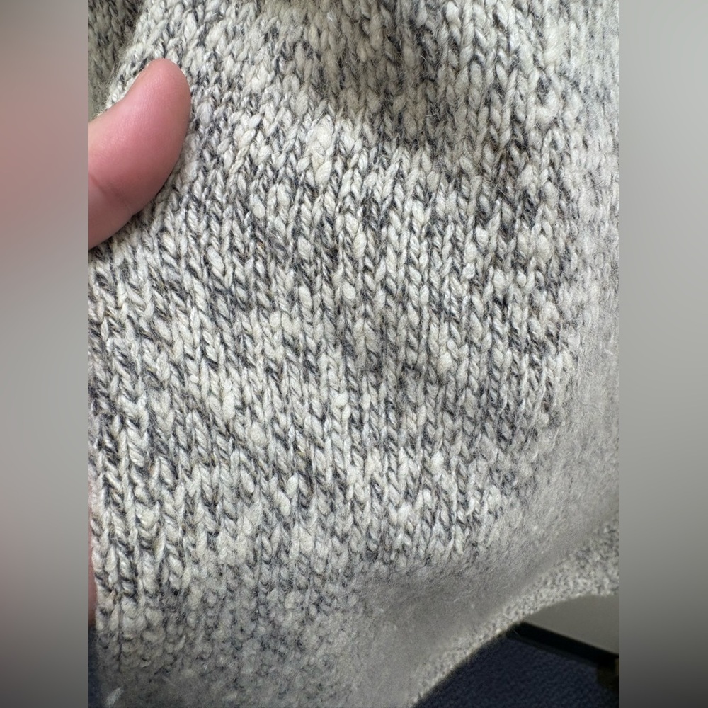 Malo Italian women’s cashmere Sweater-GREAT CONDITION! Size 6 US (size 42 Italy) - Picture 4 of 13